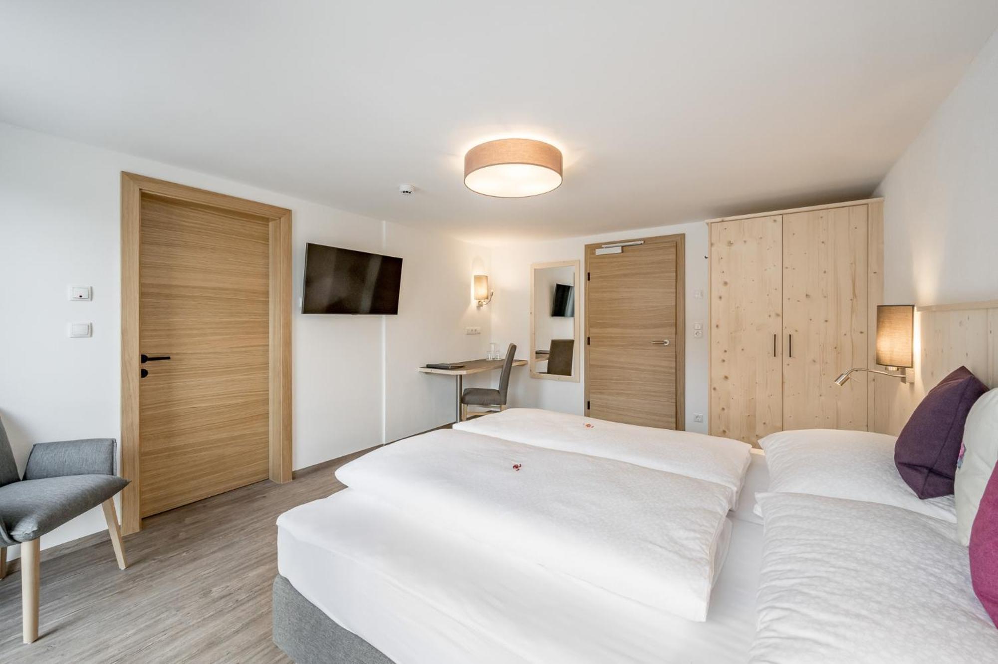 Seehueter'S Hotel Seerose Oetz Rom bilde